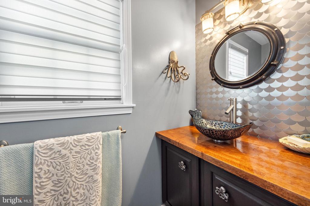 249 W 17TH STREET