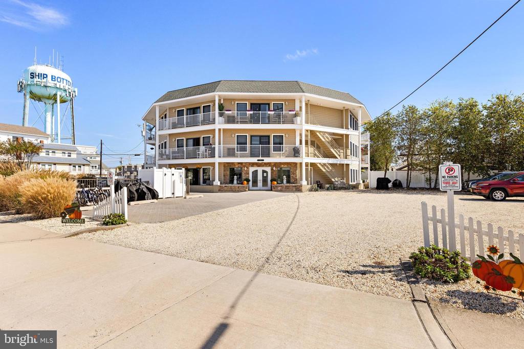 1810 CENTRAL AVENUE Unit: 5