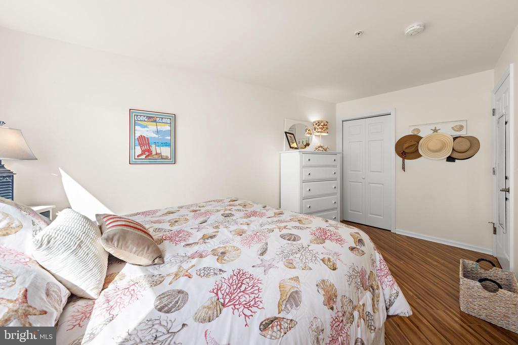 1810 CENTRAL AVENUE Unit: 5