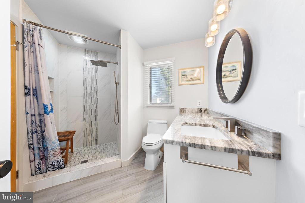 15 WELDON PL