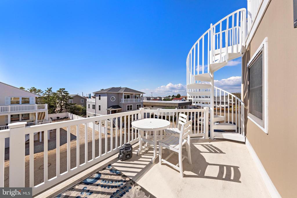15 WELDON PL
