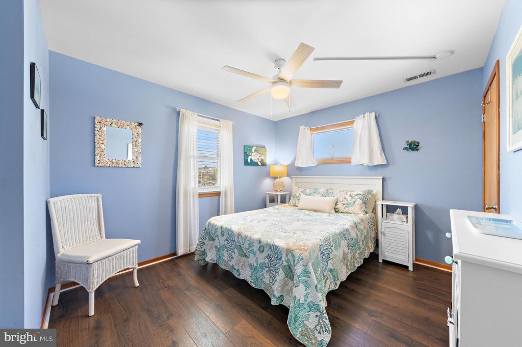 15 WELDON PL