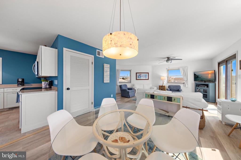 15 WELDON PL