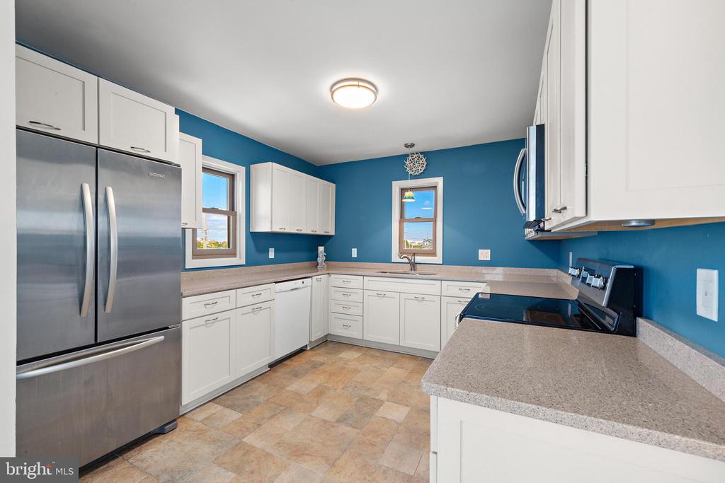 15 WELDON PL