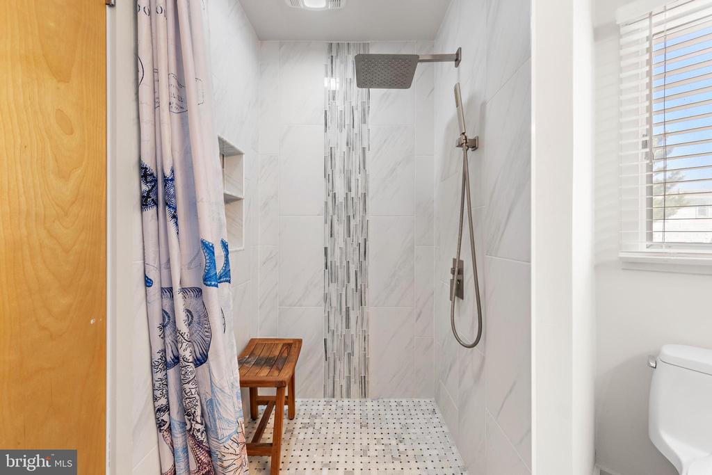 15 WELDON PL