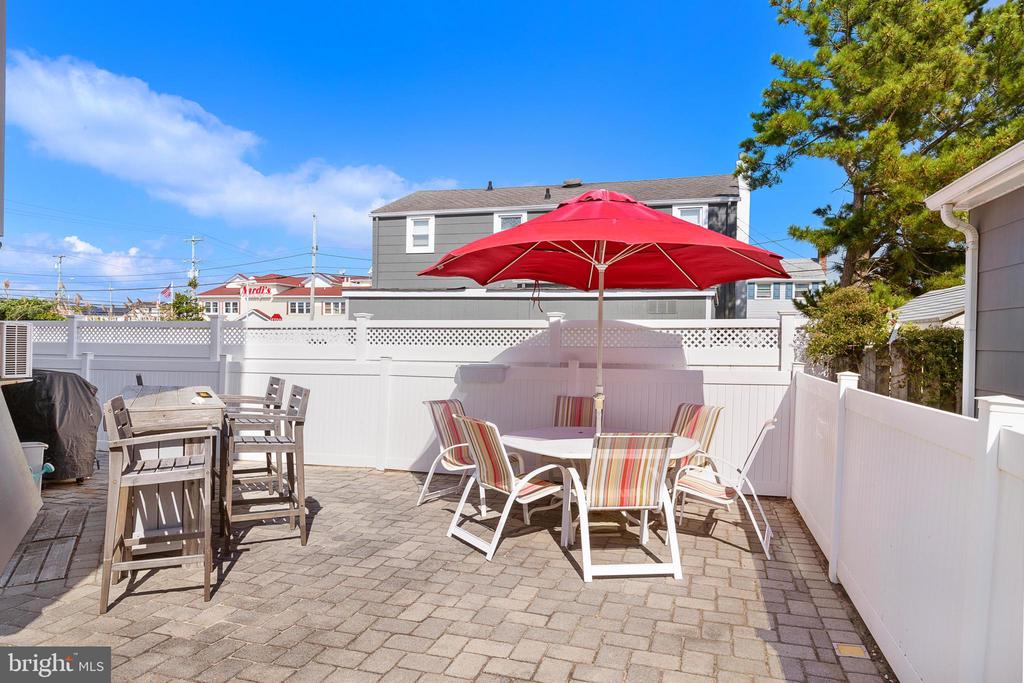 15 WELDON PL