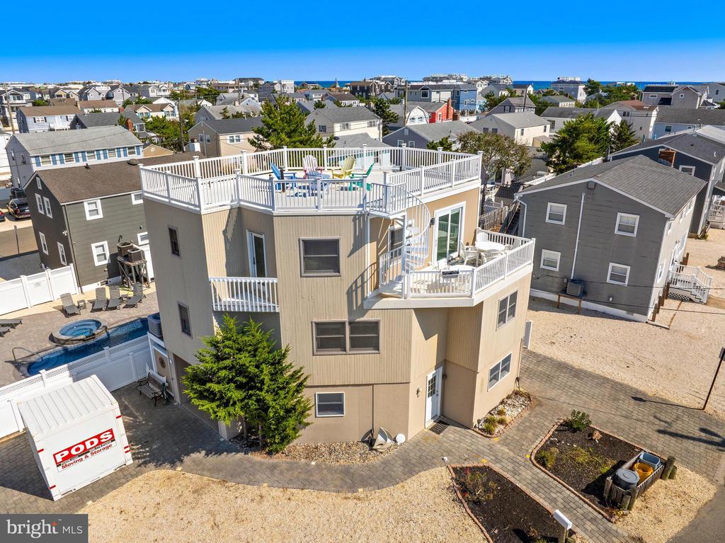 15 WELDON PL