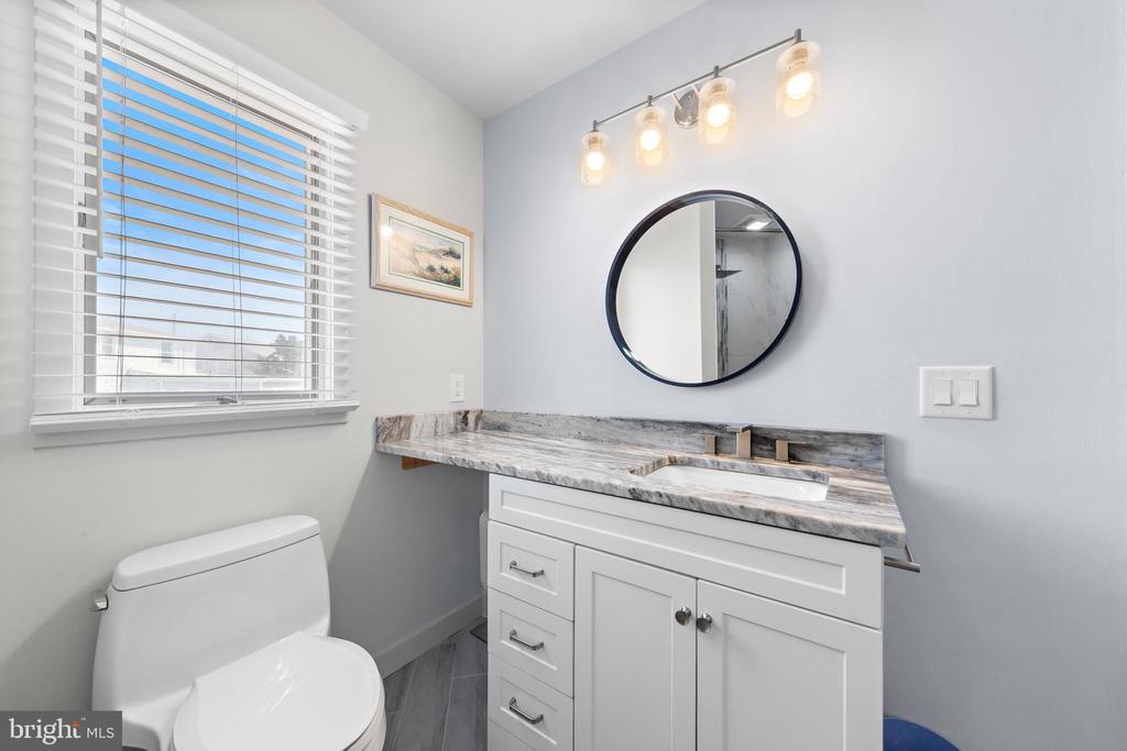 15 WELDON PL