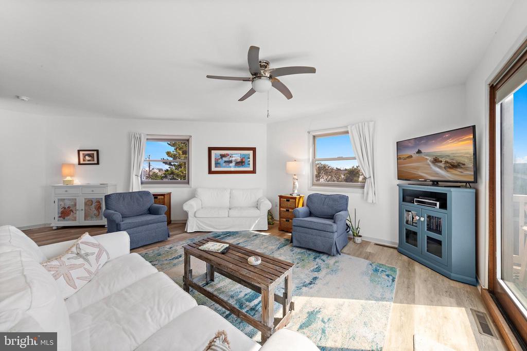 15 WELDON PL