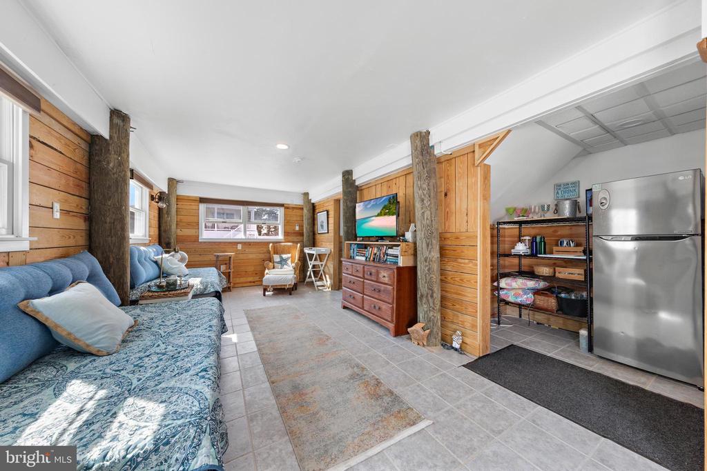 15 WELDON PL