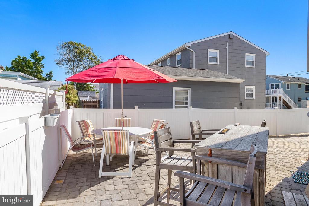 15 WELDON PL