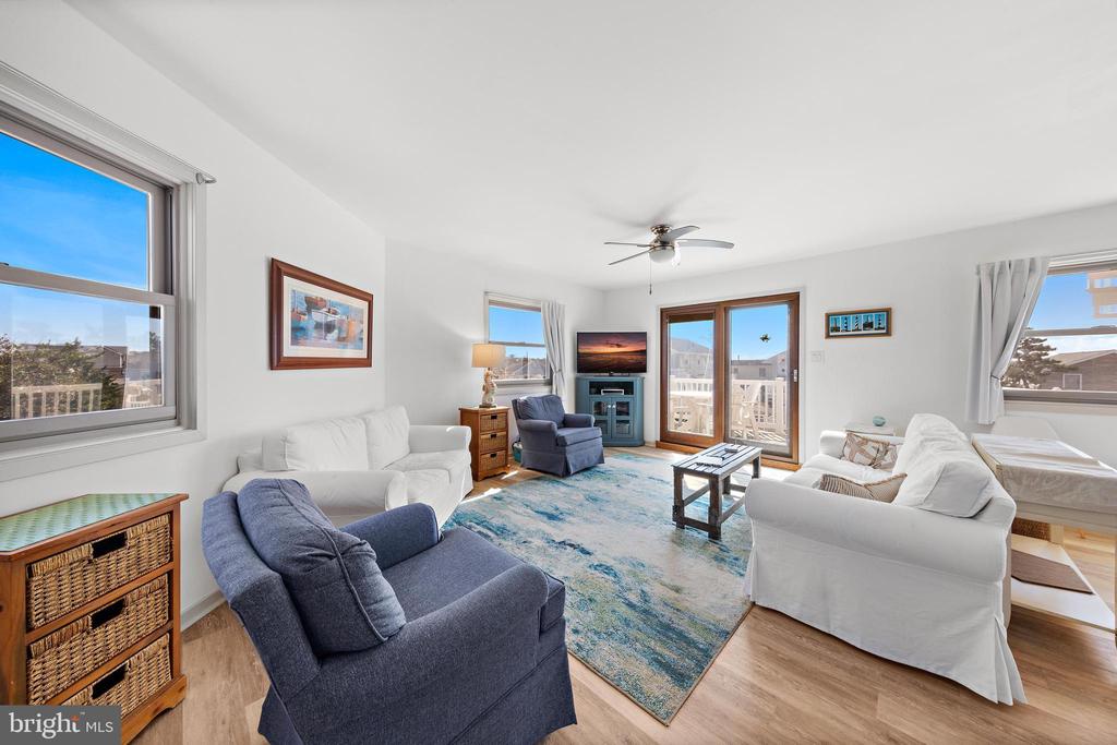 15 WELDON PL