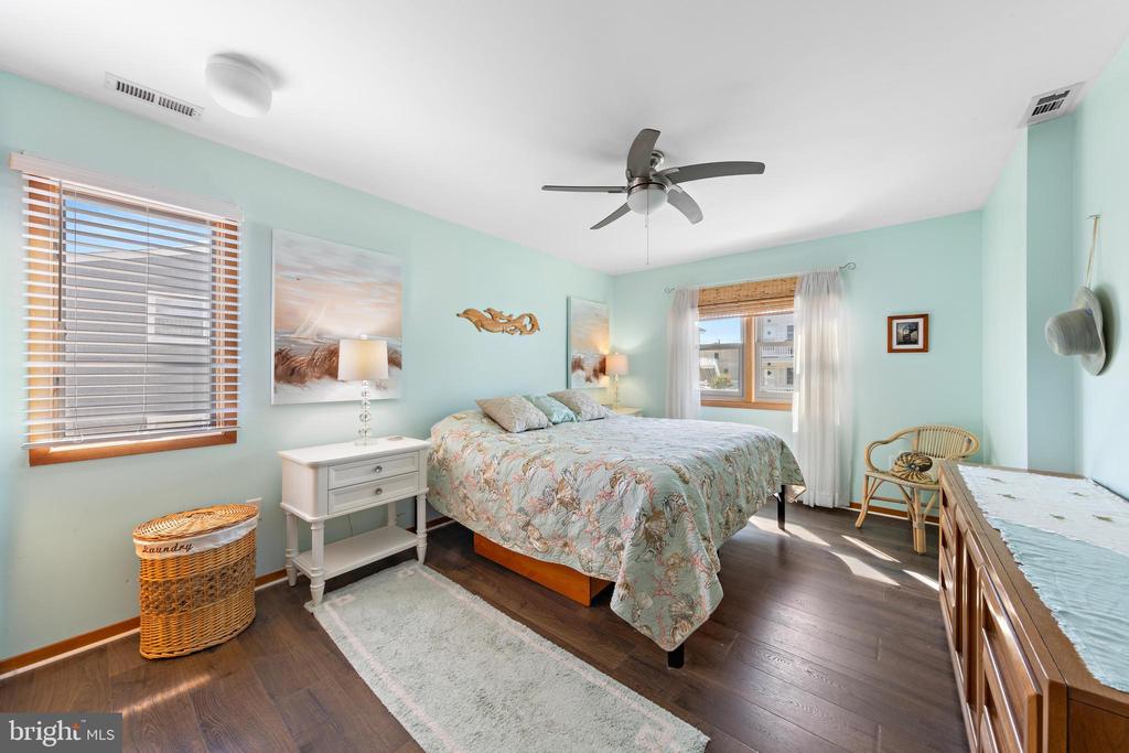 15 WELDON PL