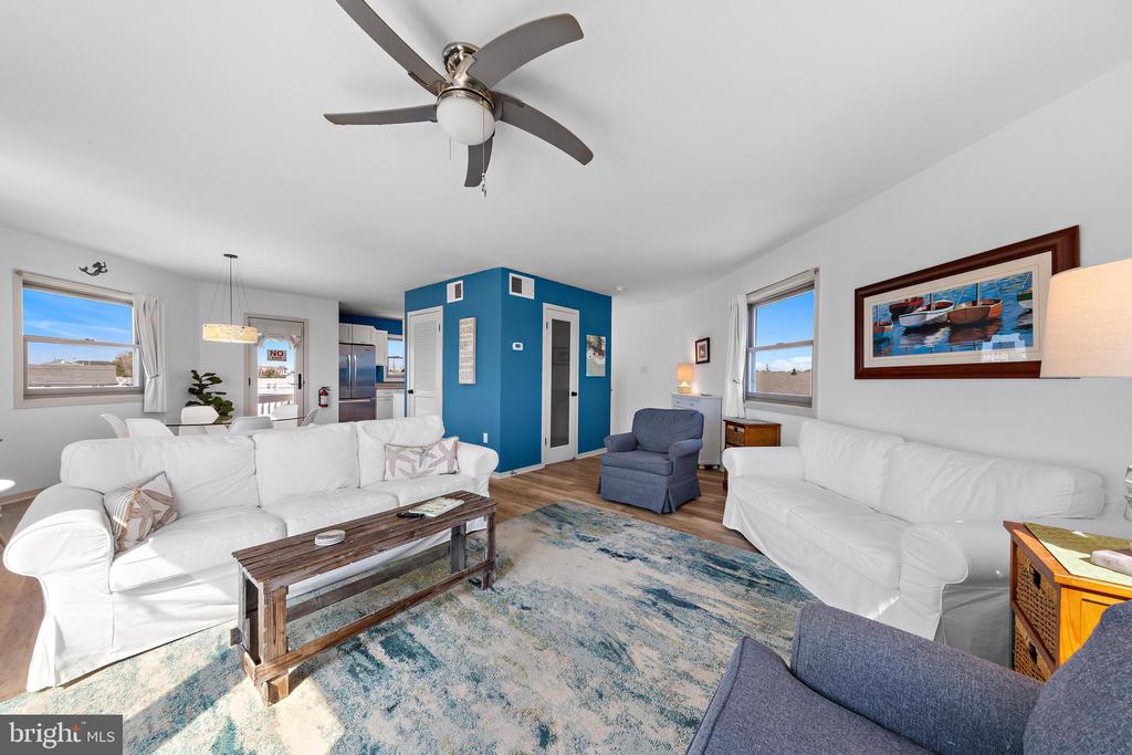 15 WELDON PL