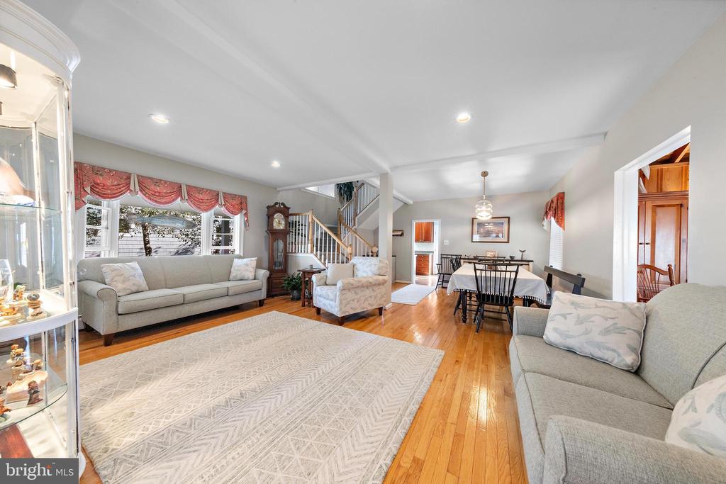 112 W NEW JERSEY AVENUE