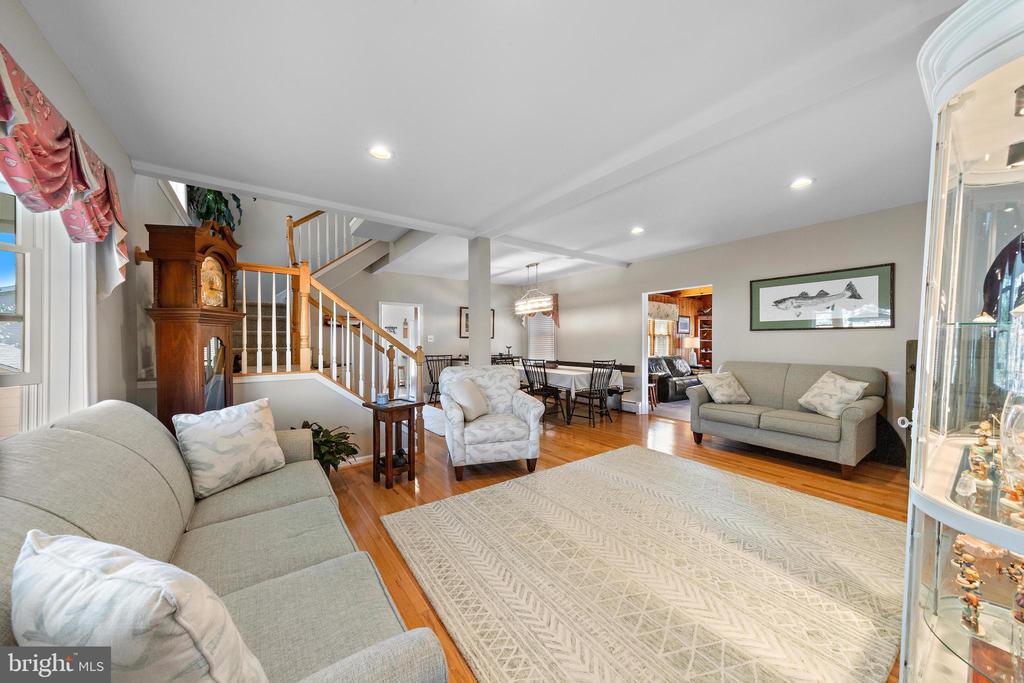 112 W NEW JERSEY AVENUE