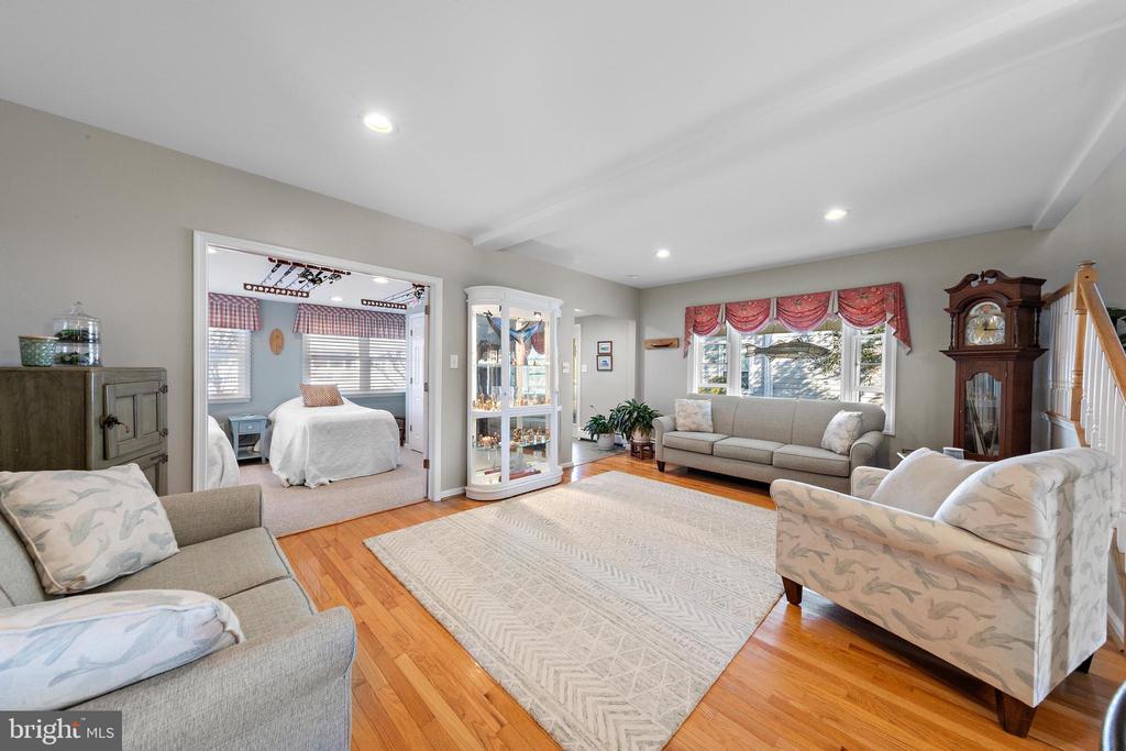 112 W NEW JERSEY AVENUE