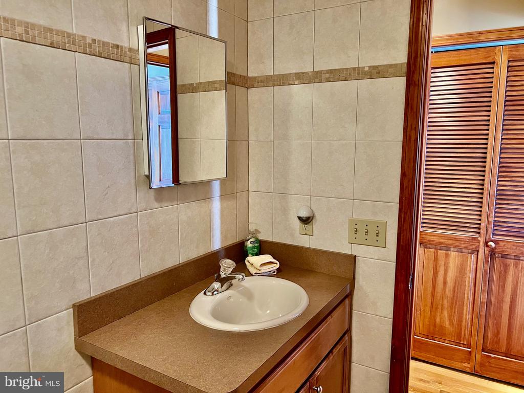 38 W NEW JERSEY AVENUE Unit: A