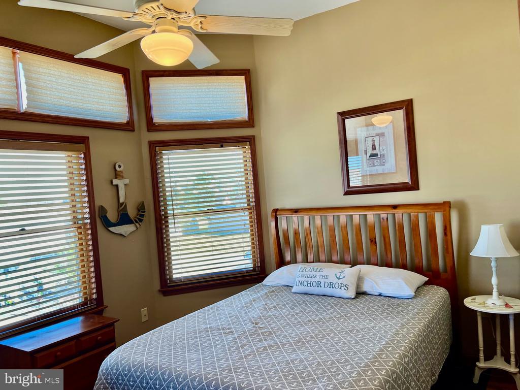 38 W NEW JERSEY AVENUE Unit: A
