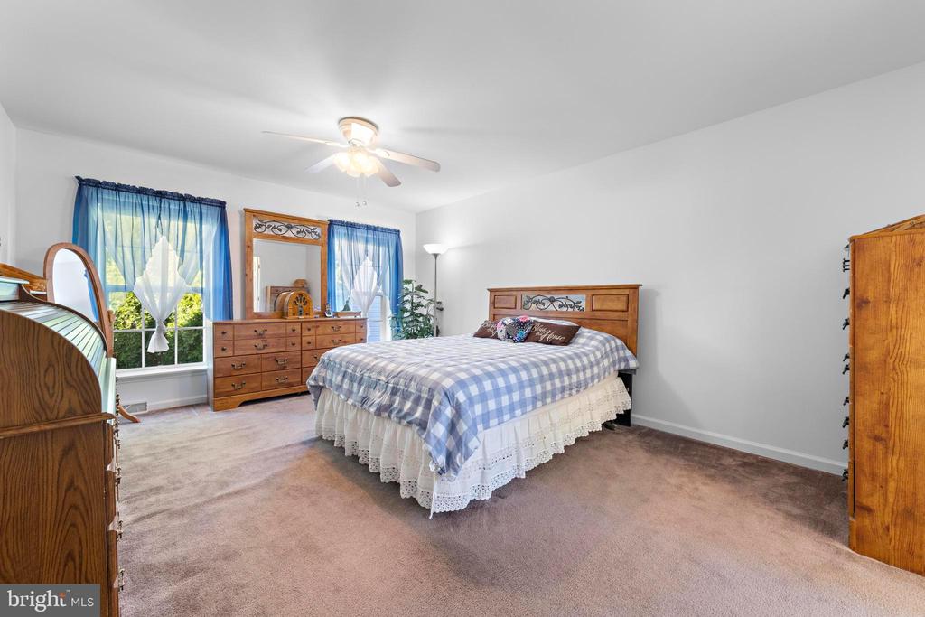 2 RED BANK DRIVE