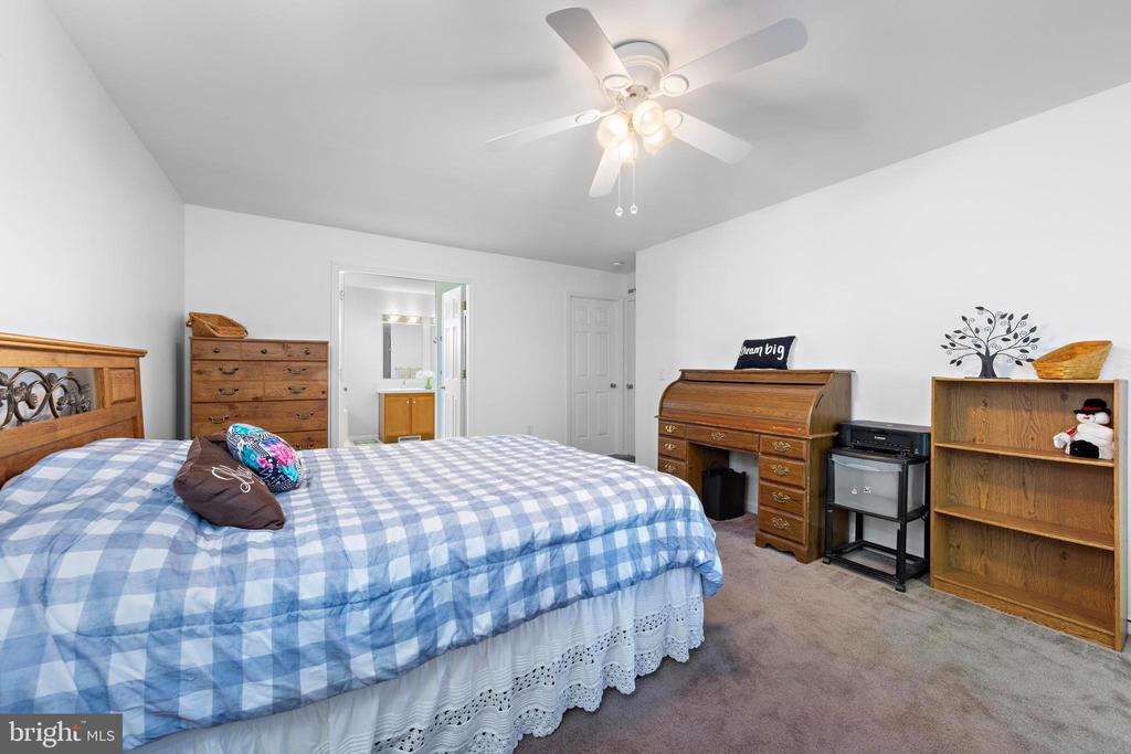 2 RED BANK DRIVE