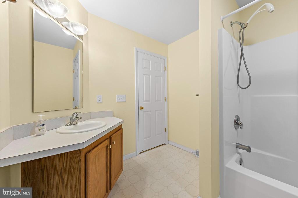 2 RED BANK DRIVE