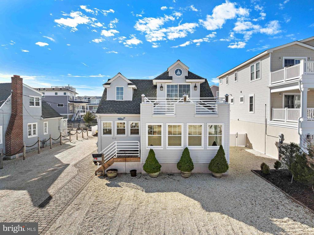 312 N 12TH STREET