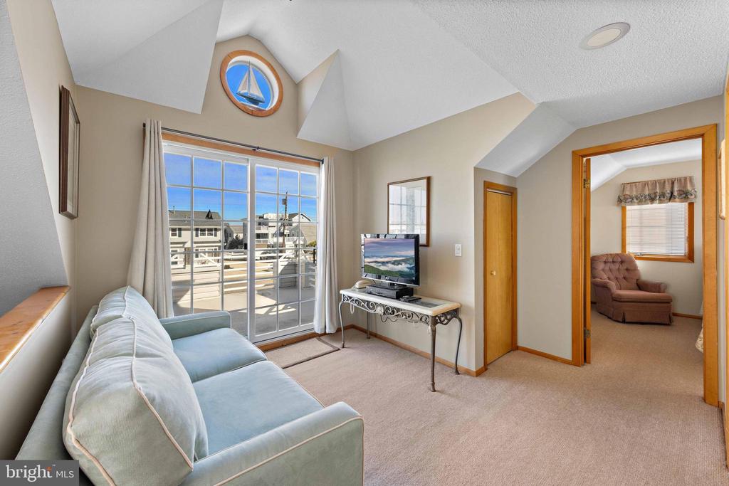 312 N 12TH STREET