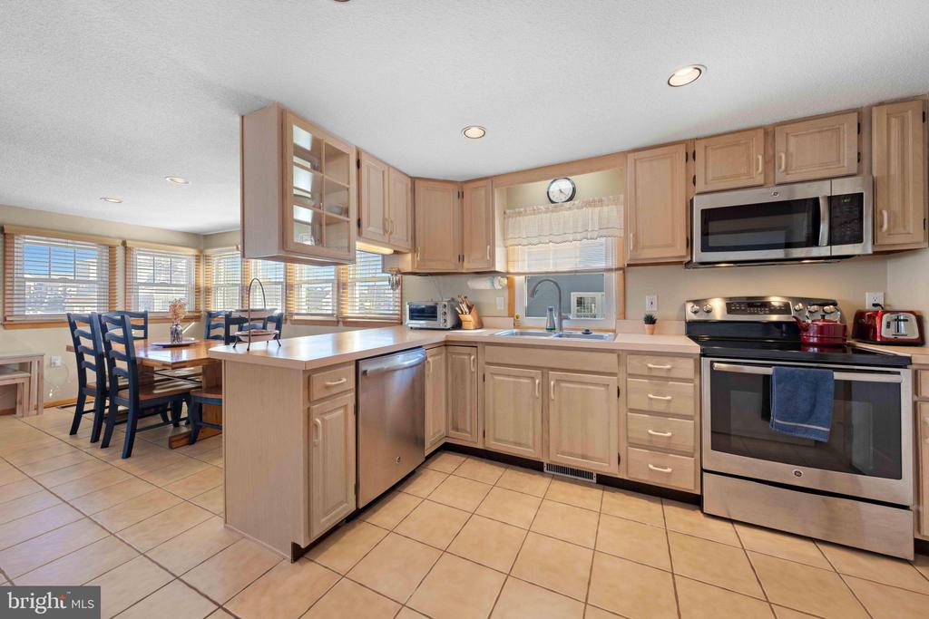 312 N 12TH STREET