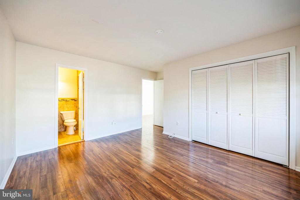 8 EMERALD DRIVE