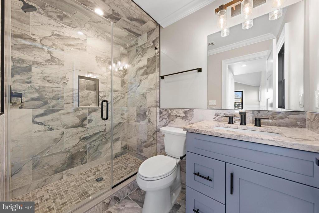 334 W 19TH STREET