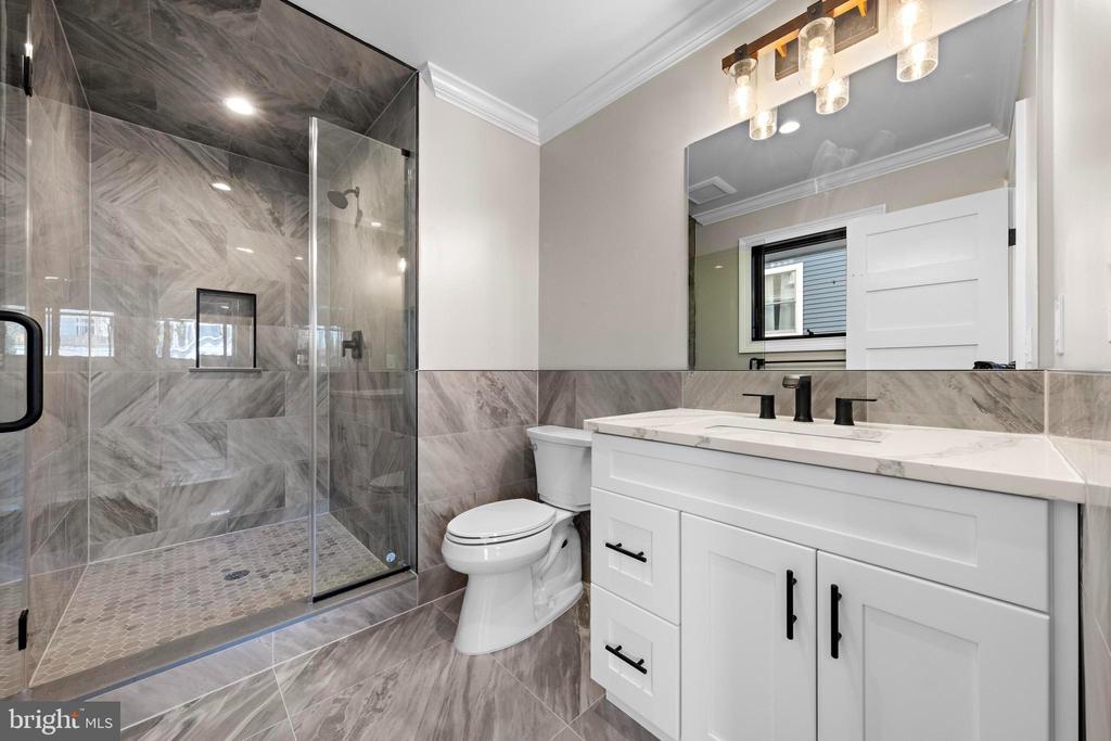 334 W 19TH STREET