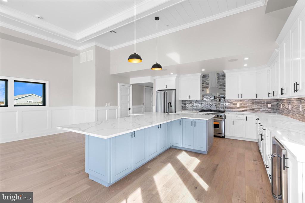 334 W 19TH STREET