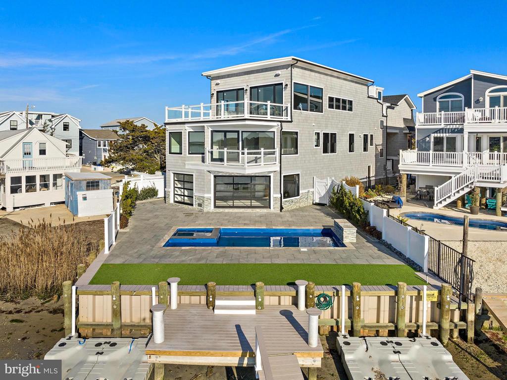 334 W 19TH STREET