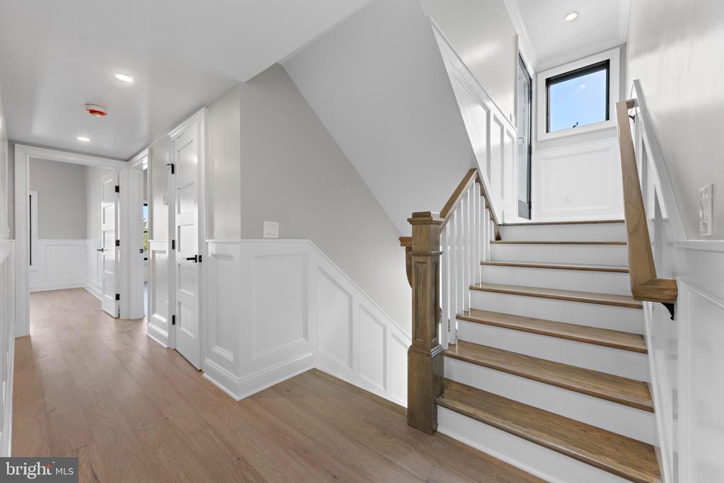 334 W 19TH STREET