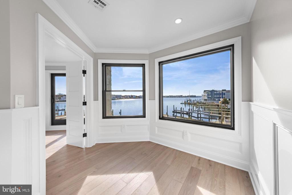 334 W 19TH STREET