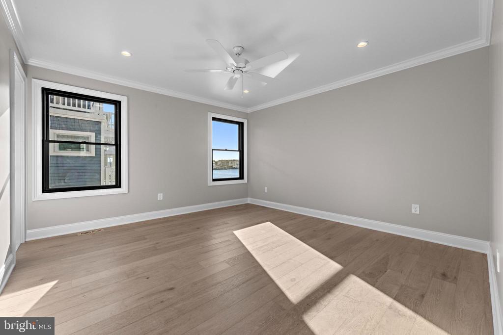 334 W 19TH STREET