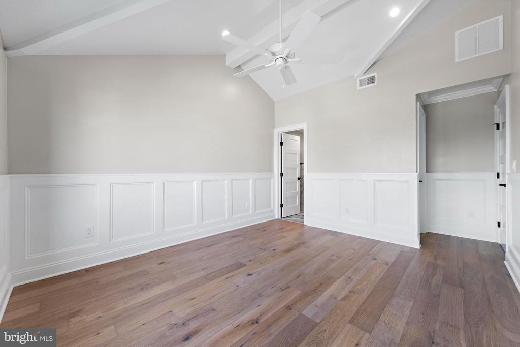 334 W 19TH STREET