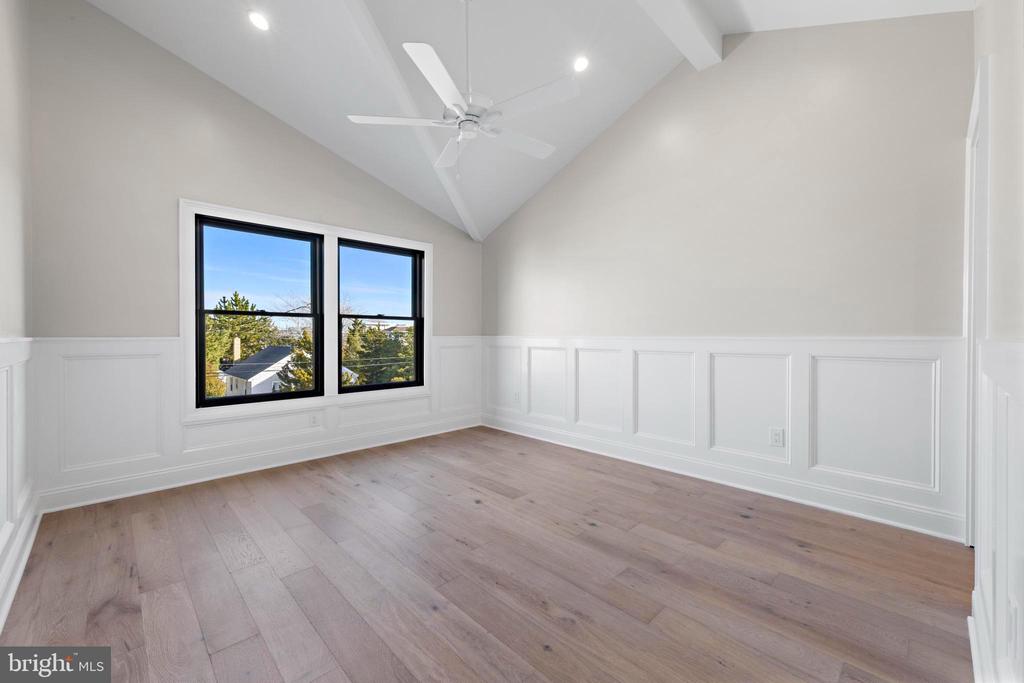 334 W 19TH STREET