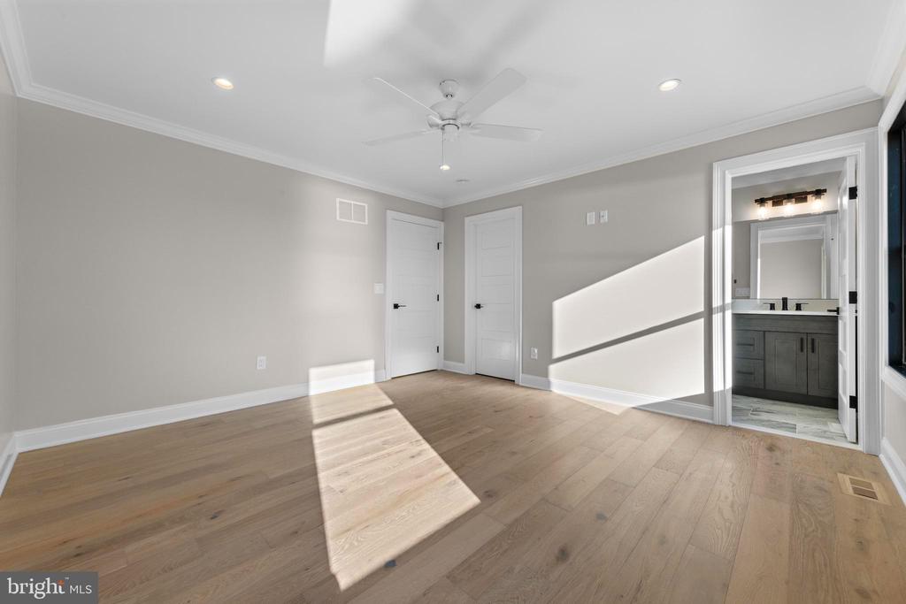 334 W 19TH STREET