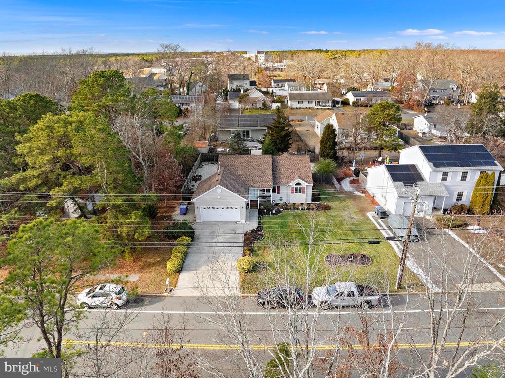 60 LIGHTHOUSE DRIVE