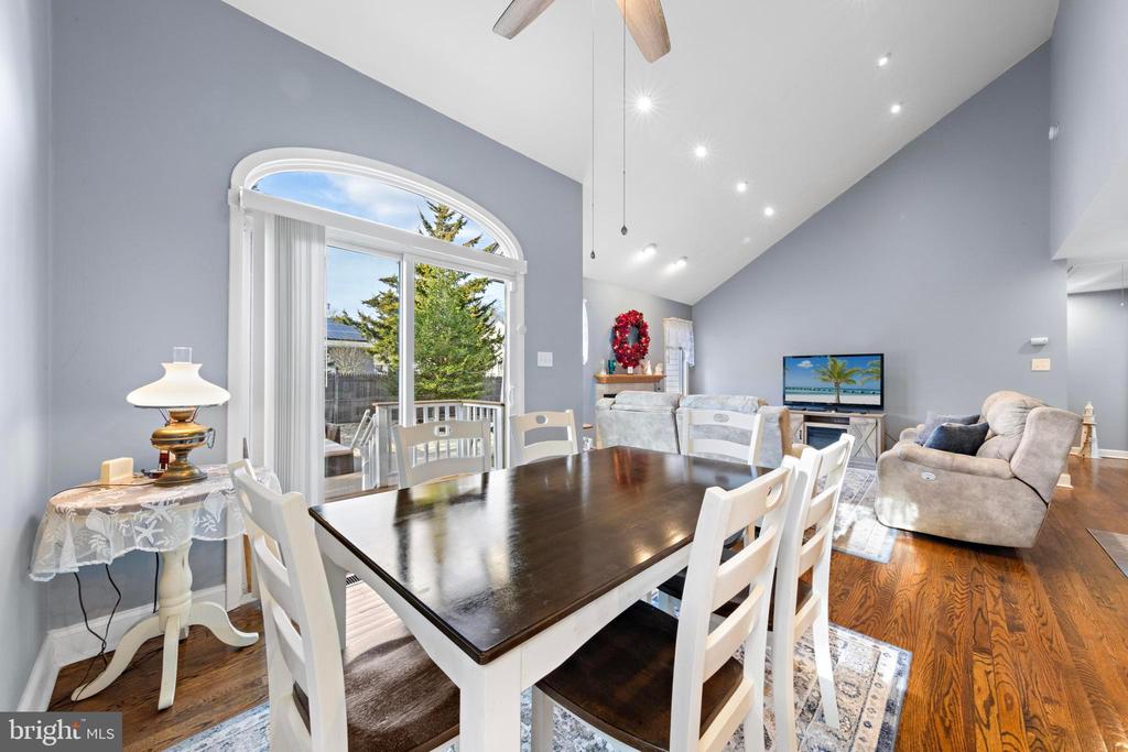 60 LIGHTHOUSE DRIVE