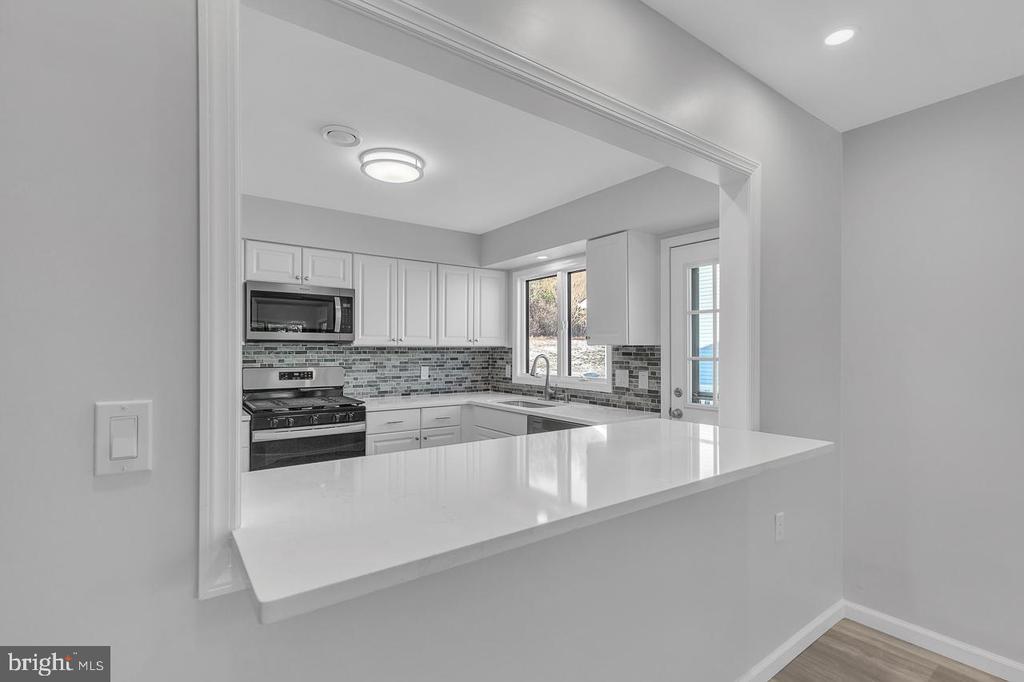 4 CEDAR AVENUE