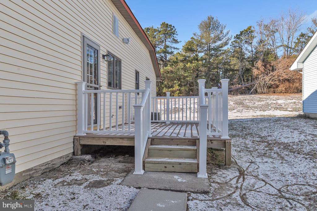 4 CEDAR AVENUE