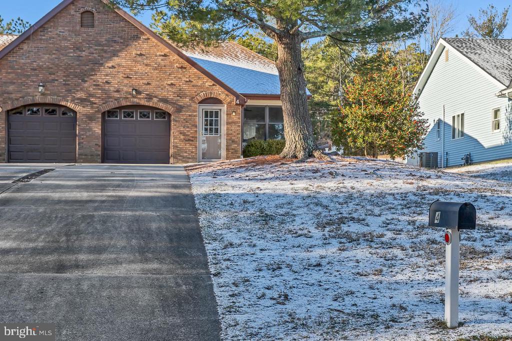 4 CEDAR AVENUE