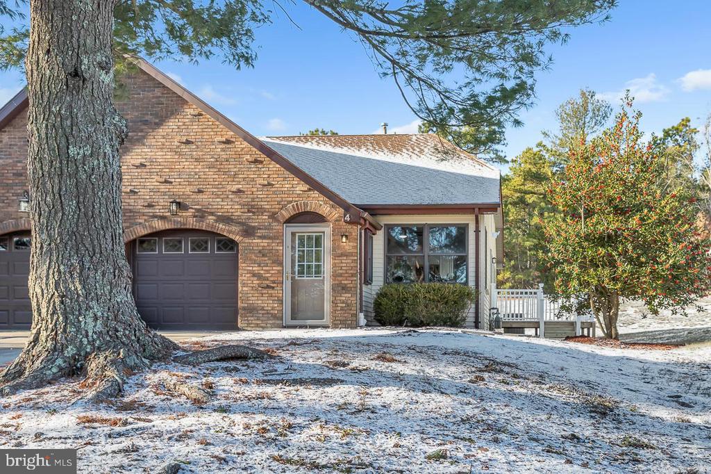 4 CEDAR AVENUE