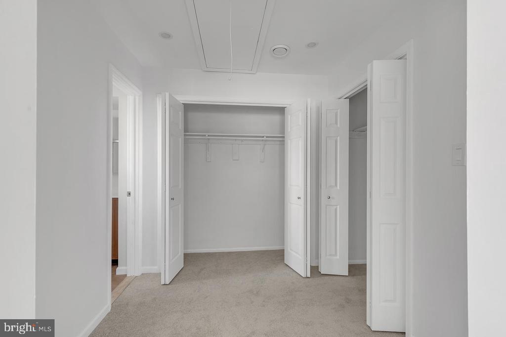 4 CEDAR AVENUE