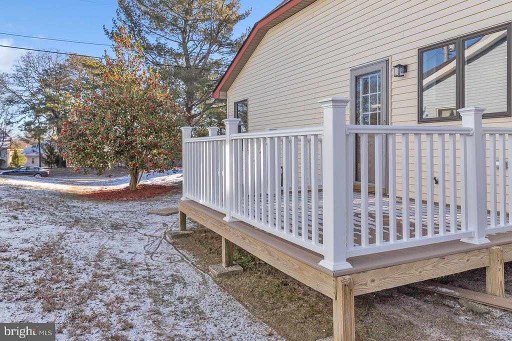 4 CEDAR AVENUE