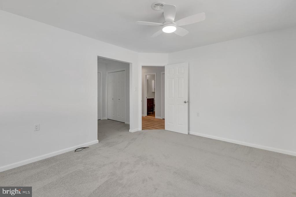 4 CEDAR AVENUE