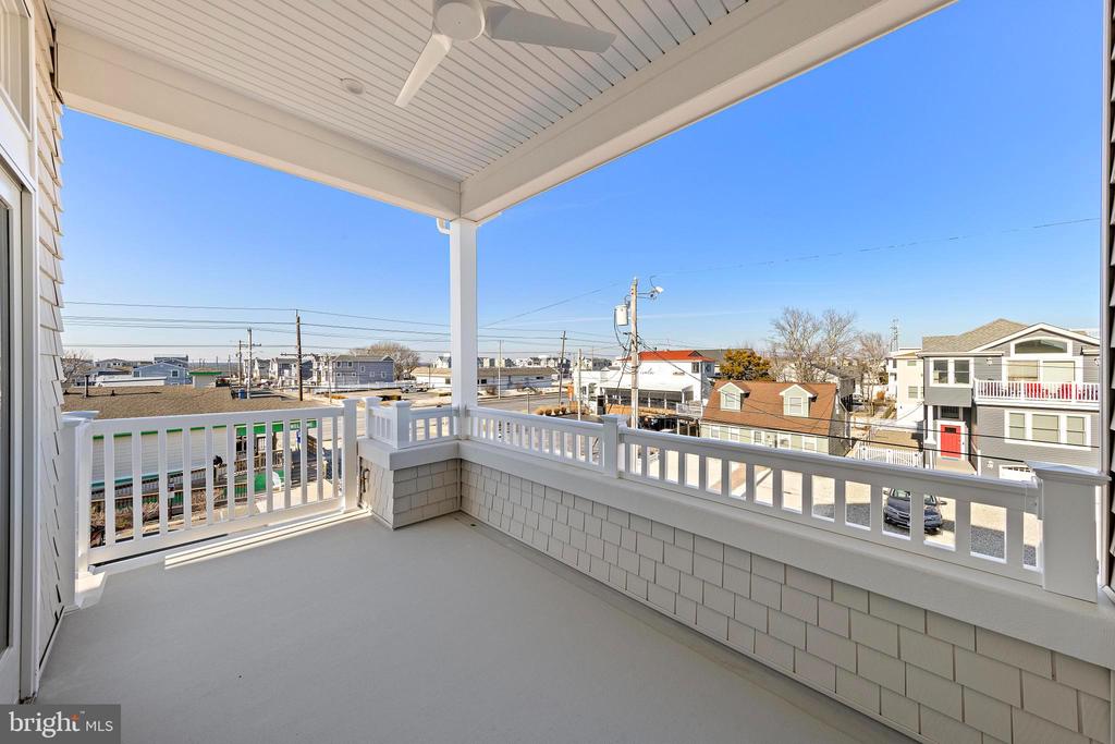 4 E 19TH STREET Unit: B